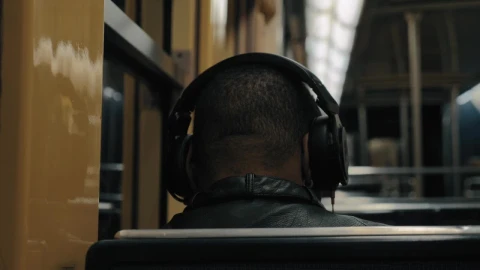 Stock Video Man Listening To Music On The Subwa Animated Wallpaper - Free Live Wallpaper