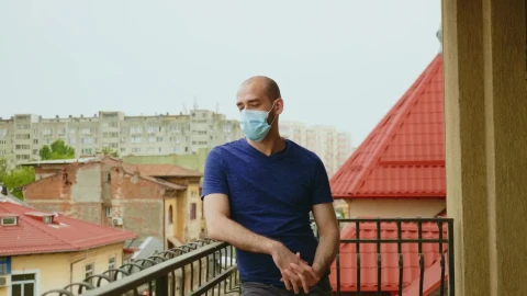 Stock Video Man Isolating At Home During A Pandemi Animated Wallpaper - Free Live Wallpaper
