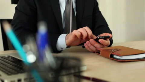 Stock Video Man In Suit Writing In His Diar Animated Wallpaper - Free Live Wallpaper