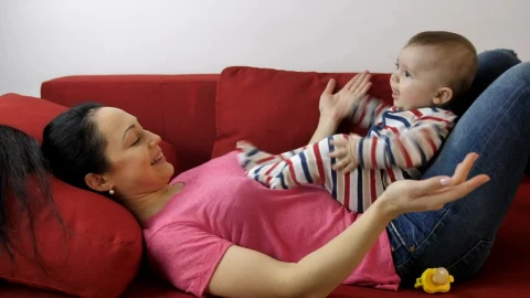 Stock Video Mother With Her Excited Baby Live Wallpaper - Free Live Wallpaper
