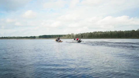 Stock Video Motorboat And Jet Ski Sailing On A Lake Live Wallpaper - Free Live Wallpaper