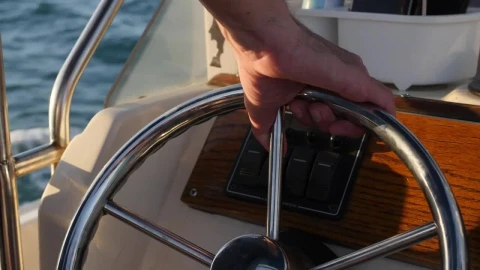 Stock Video Motorboat Steering Wheel Live Wallpaper - Free Live Wallpaper