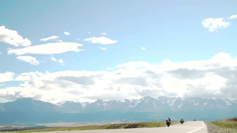 Stock Video Motorcycle Choppers Ride Down Mountain Road Live Wallpaper - Free Live Wallpaper