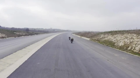 Stock Video Motorcycles Racing Down A Road Live Wallpaper - Free Live Wallpaper