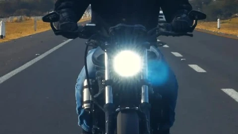 Stock Video Motorcyclist Going Down A Road Seen From The Front Live Wallpaper - Free Live Wallpaper