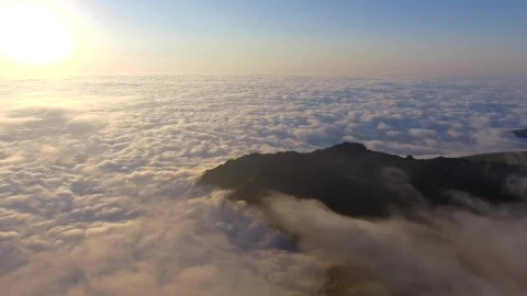 Stock Video Mountain And A Sea Of Clouds Live Wallpaper - Free Live Wallpaper