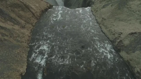 Stock Video Mountain River Leading To A Waterfall Landscape Live Wallpaper - Free Live Wallpaper