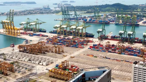 Stock Video Movement Of A Coastline Of Cargo Ships Live Wallpaper - Free Live Wallpaper
