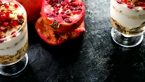 Stock Video Muesli With Yogurt And Fruit Live Wallpaper - Free Live Wallpaper