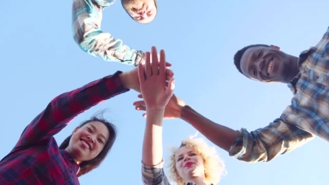 Stock Video Multiracial People Joining Hands Live Wallpaper - Free Live Wallpaper