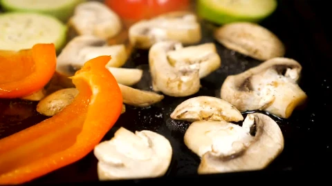 Stock Video Mushrooms And Peppers In Oil Live Wallpaper - Free Live Wallpaper