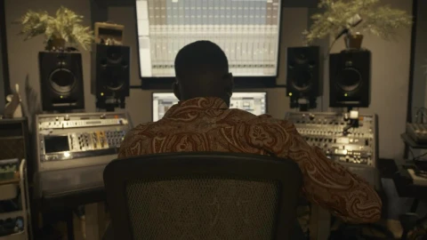 Stock Video Music Producer Dancing While Working In A Studio Live Wallpaper - Free Live Wallpaper