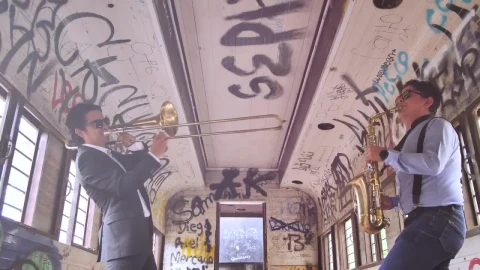 Stock Video Musicians Playing The Trombone And The Saxophone Live Wallpaper - Free Live Wallpaper