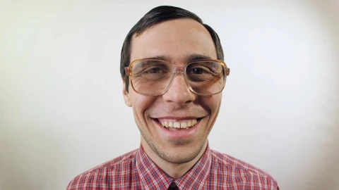 Stock Video Nerdy Man Says Hello And Flirts Live Wallpaper - Free Live Wallpaper