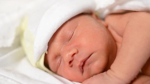 Stock Video Newborn Baby Sleeping Live Wallpaper - Free Live Wallpaper