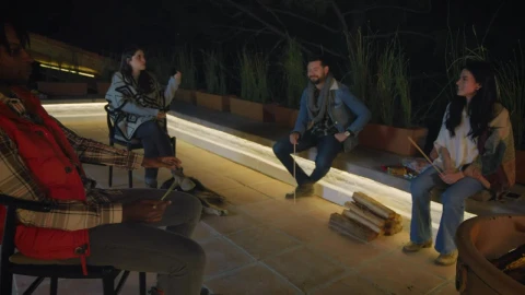 Stock Video Nice Night Between Friends With A Campfire Live Wallpaper - Free Live Wallpaper