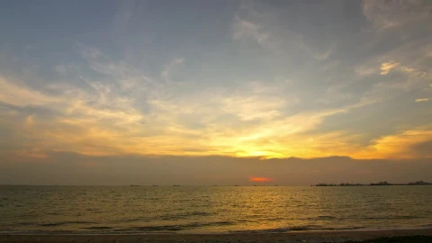 Stock Video Night Closing In By The Coast Live Wallpaper - Free Live Wallpaper