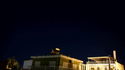 Stock Video Night Sky Above Small Houses Live Wallpaper - Free Live Wallpaper