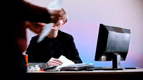 Stock Video Office Worker Sarcastically Shows A Sadness Sign Live Wallpaper - Free Live Wallpaper