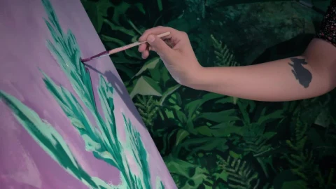 Stock Video Oil Painters Hand Painting A Picture Live Wallpaper - Free Live Wallpaper
