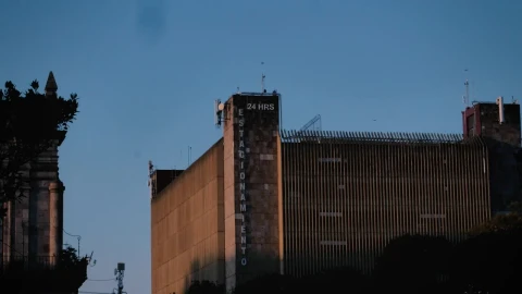 Stock Video Old Buildings During An Afternoon Live Wallpaper - Free Live Wallpaper