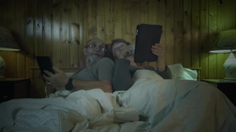 Stock Video Old Couple With Tablets In The Bedroom Live Wallpaper - Free Live Wallpaper