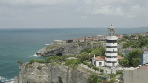 Stock Video Old Lighthouse By The Ocean Live Wallpaper - Free Live Wallpaper