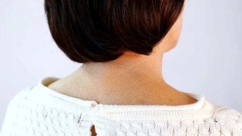 Stock Video Old Woman With Tension In Her Neck Live Wallpaper - Free Live Wallpaper