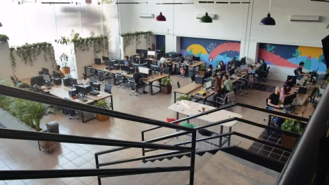 Stock Video Open Office Space And Staircase Live Wallpaper - Free Live Wallpaper