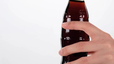 Stock Video Opening A Bottle Of Cola Live Wallpaper - Free Live Wallpaper