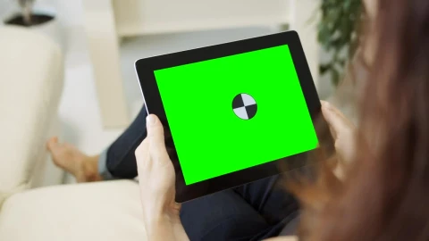Stock Video Over Shoulder Shot Of A Person Seeing To A Tablet Live Wallpaper - Free Live Wallpaper