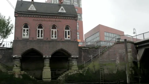 Stock Video Overcast Day From The River In Hamburg Live Wallpaper - Free Live Wallpaper
