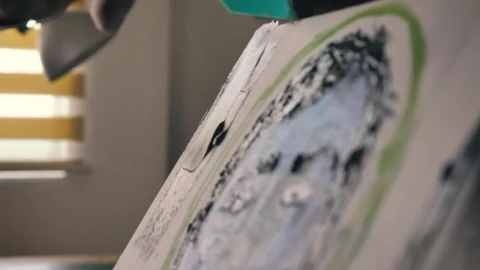 Stock Video Painters Spatula With Oil Live Wallpaper - Free Live Wallpaper