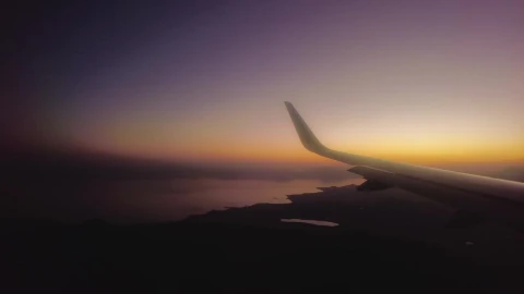 Stock Video Panorama From The Window Of An Airplane At Dusk Live Wallpaper - Free Live Wallpaper