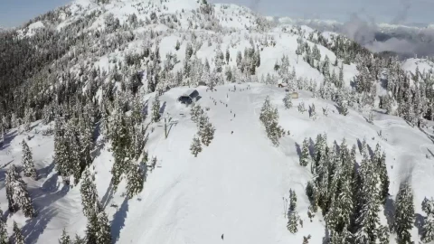 Stock Video Panorama Of A Snowy Mountain With Skiers Live Wallpaper - Free Live Wallpaper