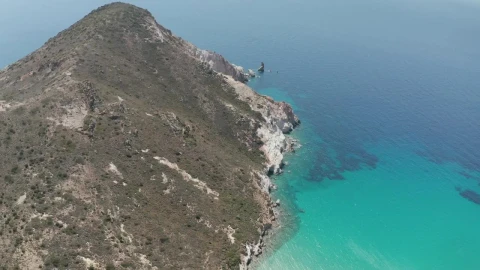 Stock Video Peaceful Coastline With Turquoise Blue Sea Live Wallpaper - Free Live Wallpaper