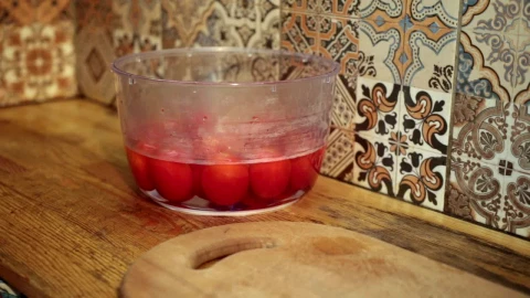 Stock Video Peeling Boiled Vegetables Live Wallpaper - Free Live Wallpaper