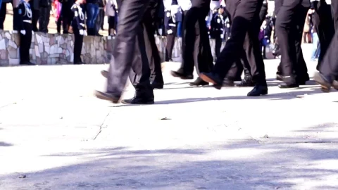 Stock Video People Feet Marching In A Parade Live Wallpaper - Free Live Wallpaper