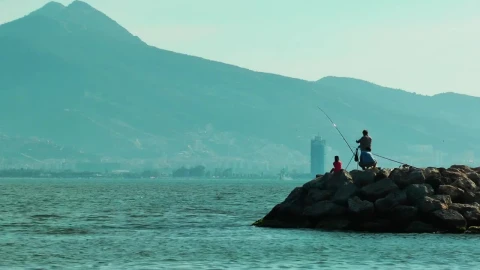 Stock Video People Fishing At The Seashore Live Wallpaper - Free Live Wallpaper