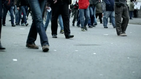 Stock Video People Walking Slowly Across Town Live Wallpaper - Free Live Wallpaper
