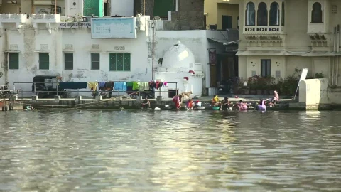 Stock Video People Washing Clothes In The River Live Wallpaper - Free Live Wallpaper