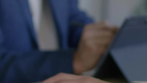 Stock Video People Working With Electronic Devices Live Wallpaper - Free Live Wallpaper