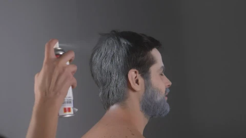 Stock Video Person Painting The Hair Of A Winter Model Live Wallpaper - Free Live Wallpaper