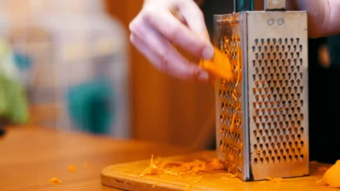 Video Stock Person Scratching Carrots To Make A Salad Live Wallpaper Free - Free Live Wallpaper