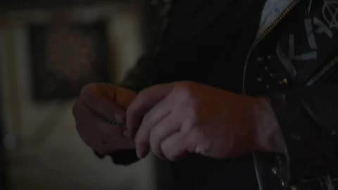 Video Stock Person Takes A Dart From A Table Live Wallpaper Free - Free Live Wallpaper