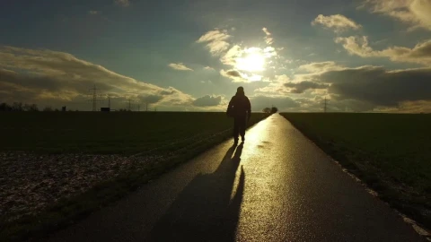 Video Stock Person Walking On A Path Through Agriculture Fields Live Wallpaper Free - Free Live Wallpaper