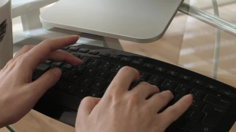 Video Stock Person Working At The Office Live Wallpaper Free - Free Live Wallpaper
