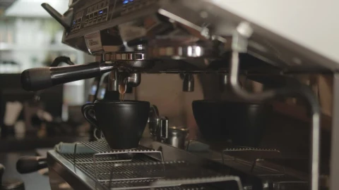 Video Stock Person Working With The Machines In A Cafeteria Live Wallpaper Free - Free Live Wallpaper
