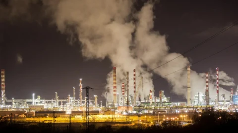 Video Stock Petrochemical Plant Lit Up At Night Live Wallpaper Free - Free Live Wallpaper