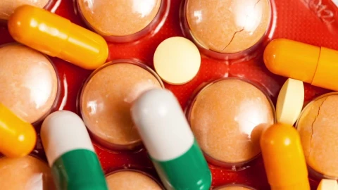 Video Stock Pharmacy Drugs In Closeup Panning Shot Live Wallpaper Free - Free Live Wallpaper